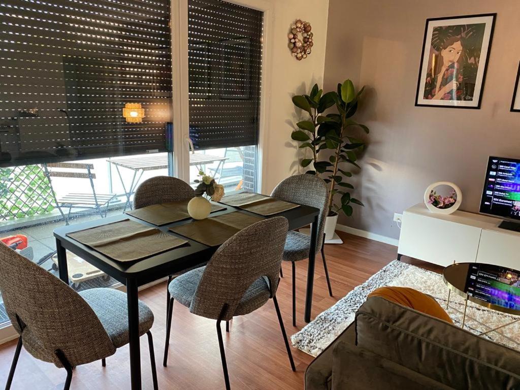 80m2, Terrasse Sud, Metro 7 Direction Louvre A 8minutes, Parking Sous-sol, Proche Paris-bercy *